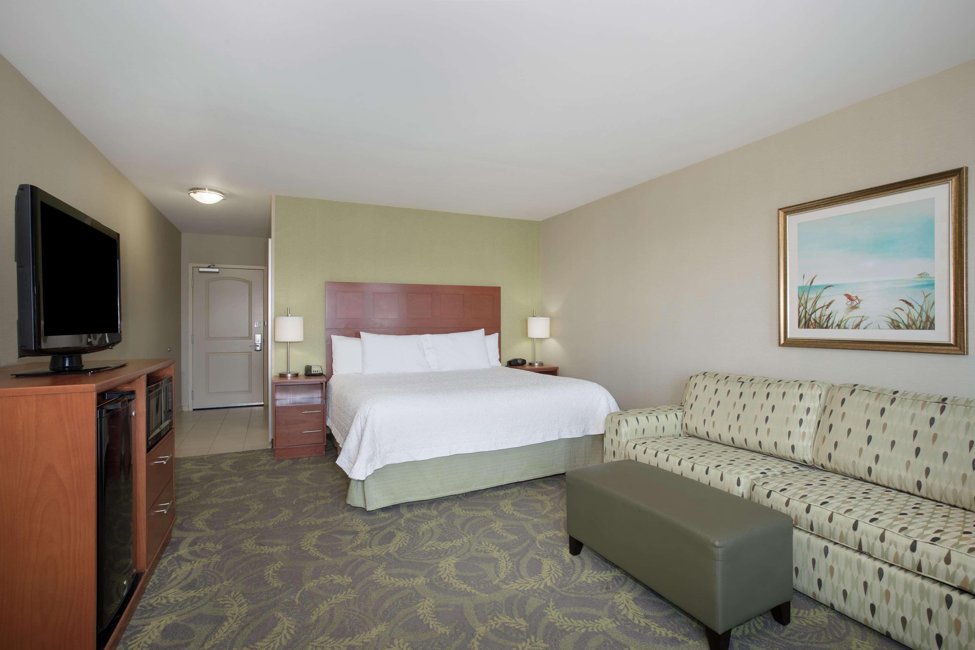 Hampton Inn & Suites Astoria Bagian luar foto