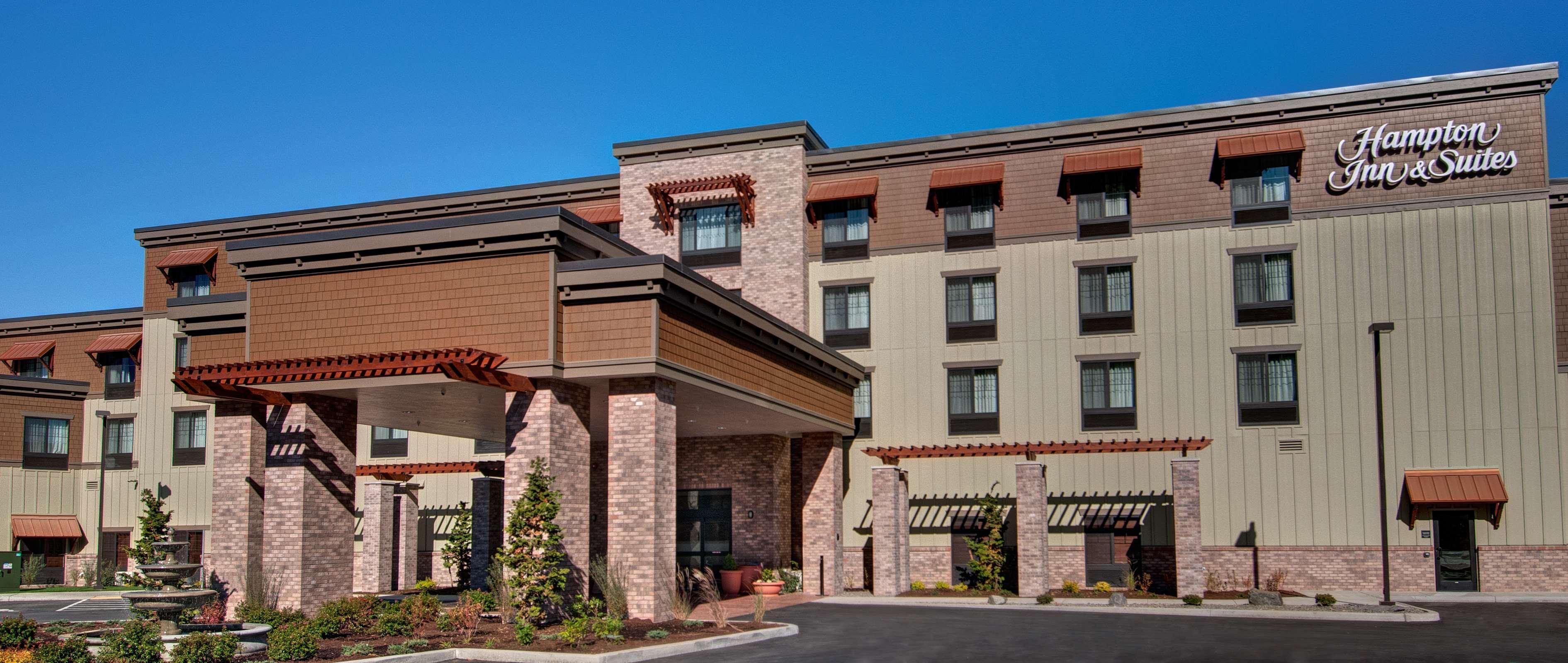 Hampton Inn & Suites Astoria Bagian luar foto