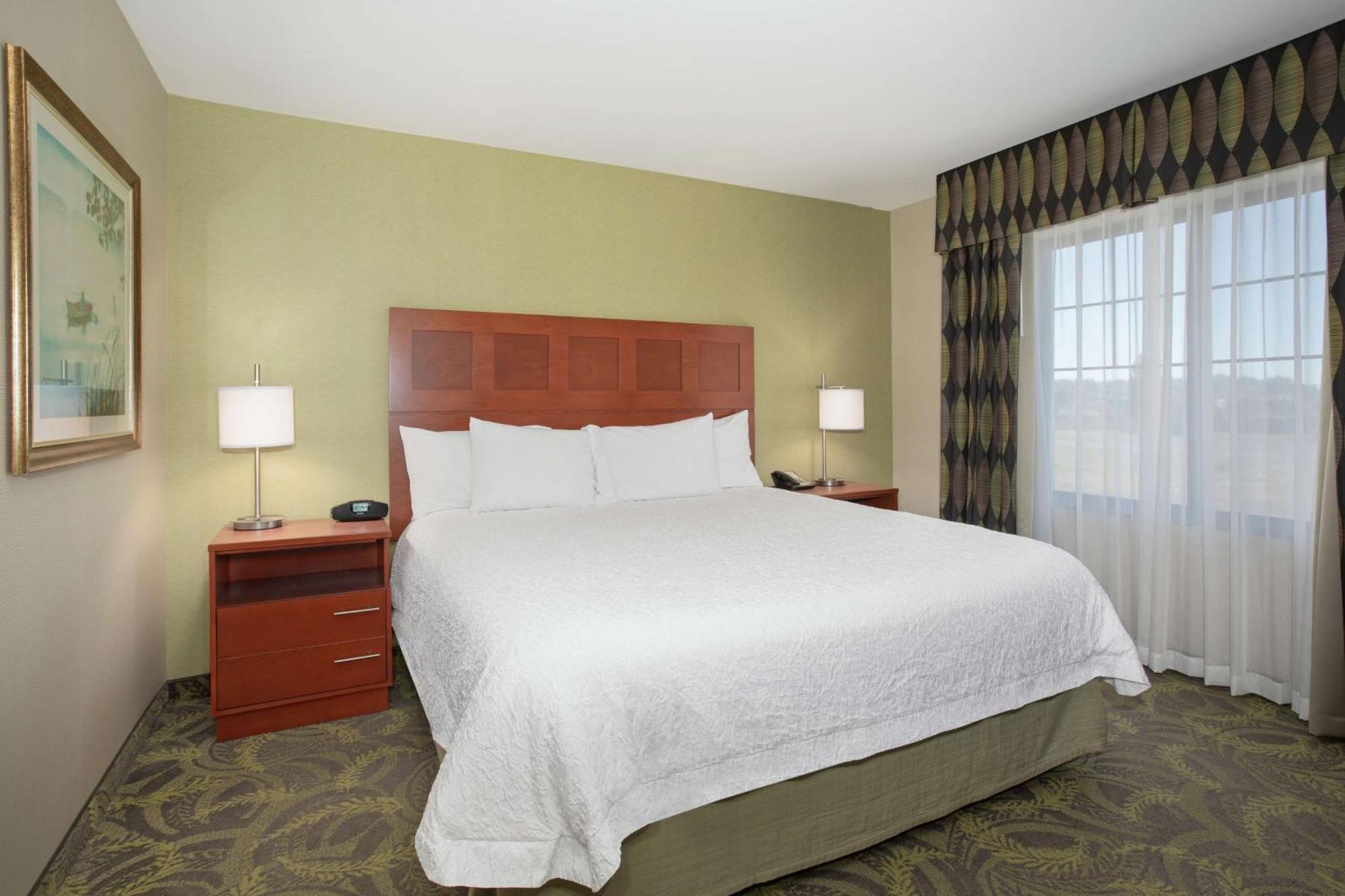 Hampton Inn & Suites Astoria Bagian luar foto
